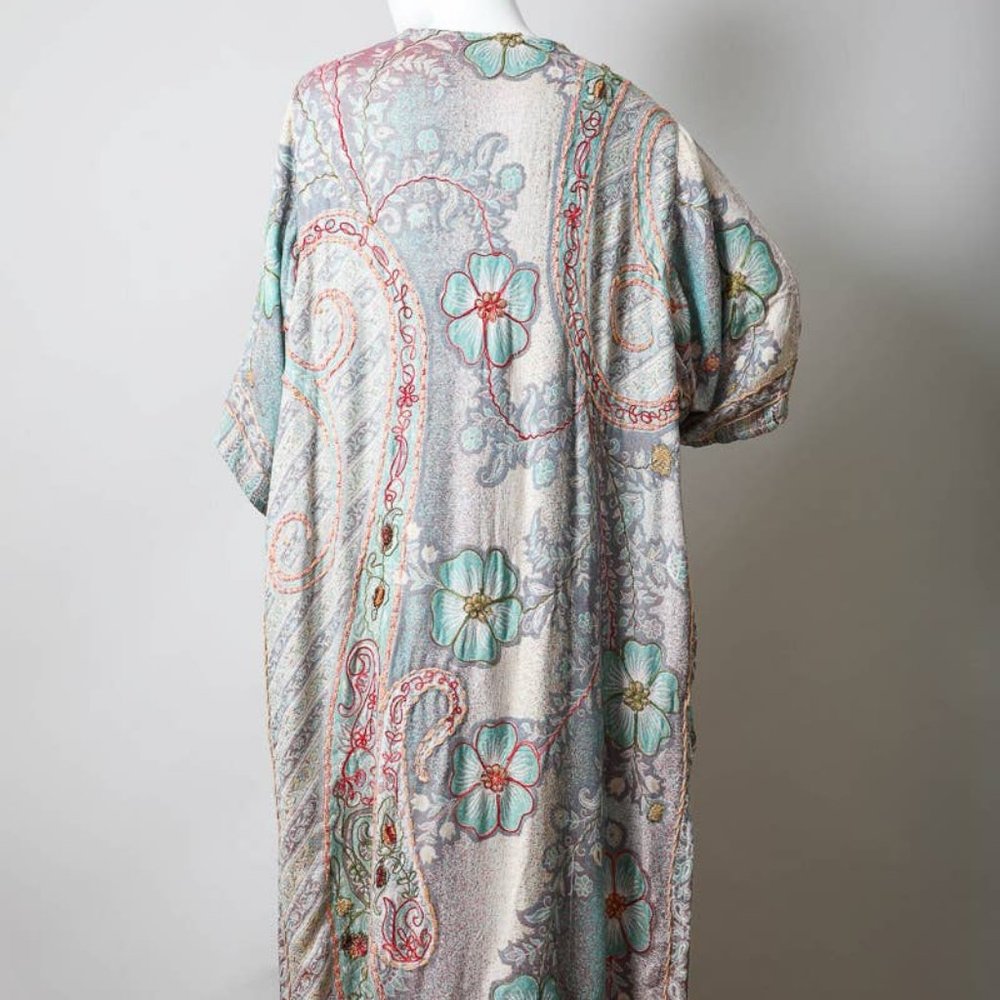 Hand Embroidered Designer Long Kimono - Picture 2 of 4